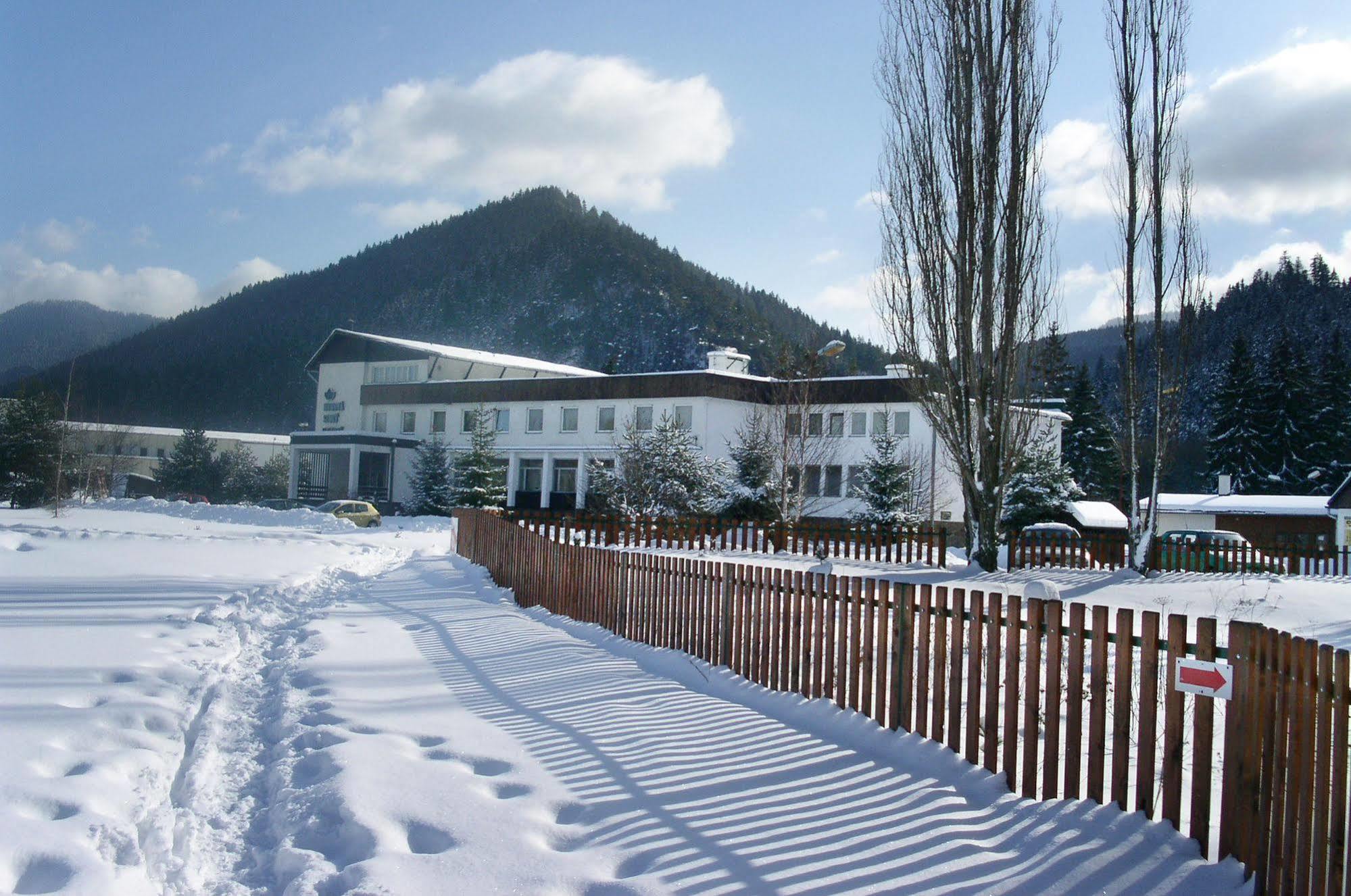 Borova Sihot Atc And Penzion Liptovský Hrádok Exterior foto